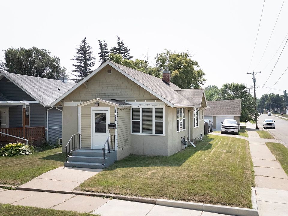 1st image of 1021 7th Ave NW