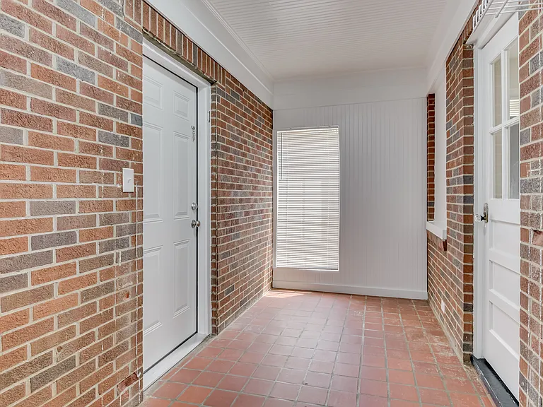2336 Redwood Dr — Photo 21