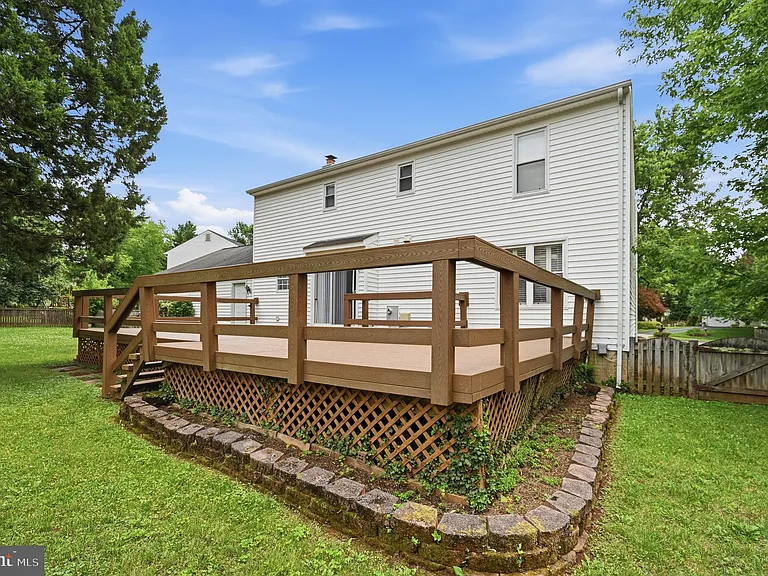 10609 Oxford Ct — Photo 59