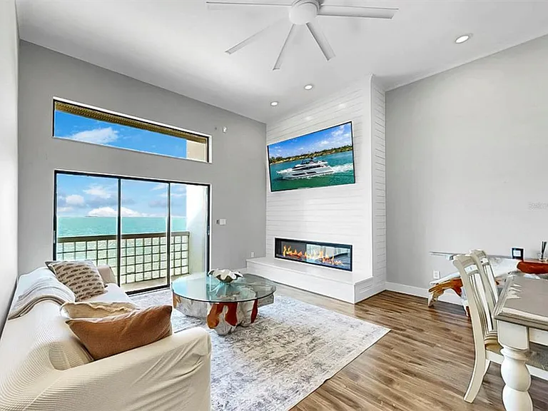 6504 Surfside Blvd #4 — Photo 13