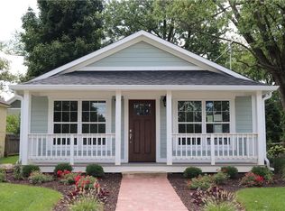 121 5th St NE, Carmel, IN 46032