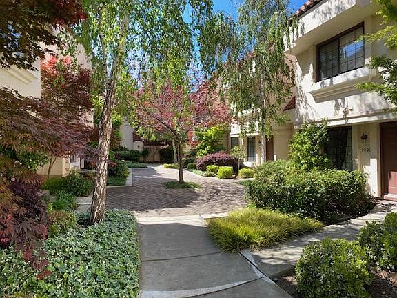 2nd image of 1028 Chula Vista Ter