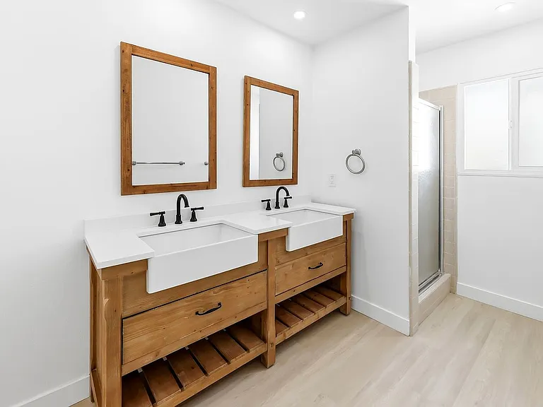 3010 W Oceanfront — Photo 21