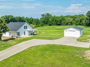 605 Fairfield Rd, Westmoreland, TN 37186