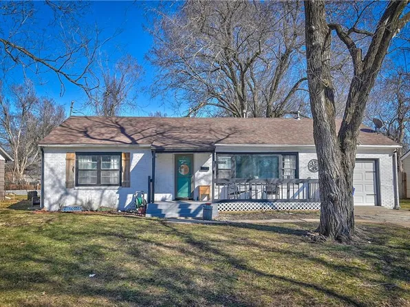 828 S Sherman Ave, Olathe, KS 66061