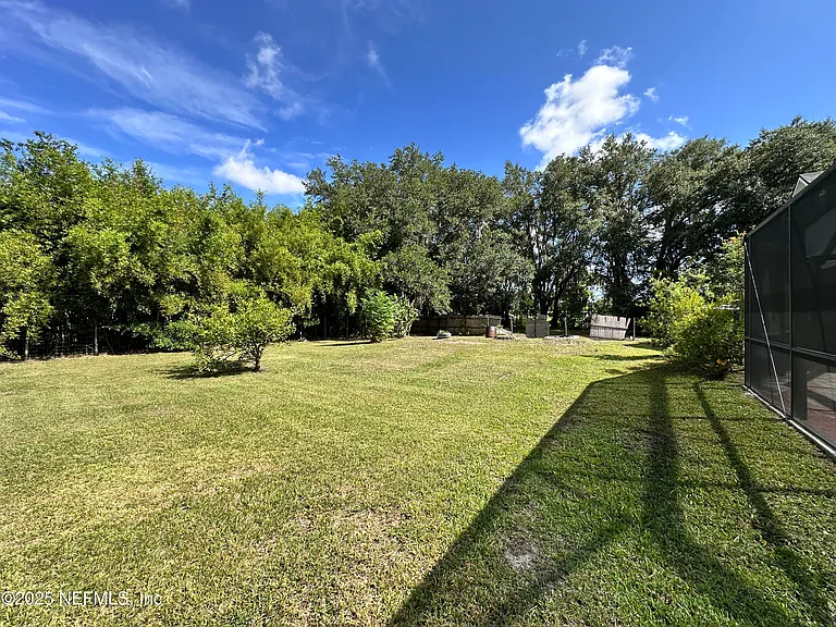 22490 Pine St — Photo 19
