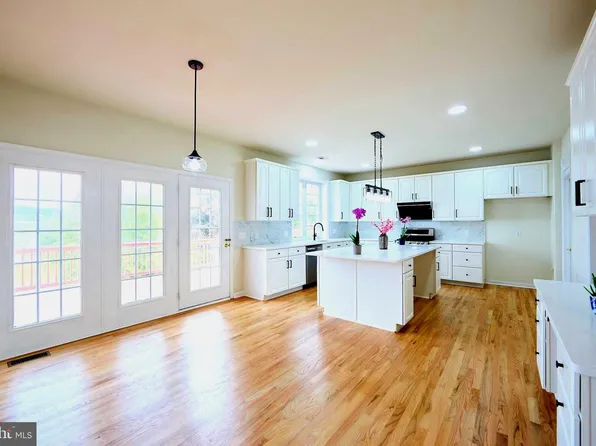 184 Magnolia Dr, Chester Springs, PA 19425