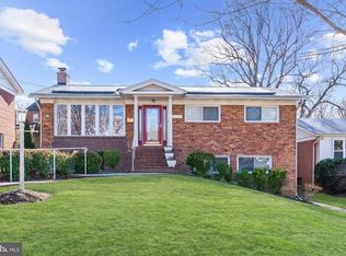 1450 Roxanna Rd NW, Washington, DC 20012