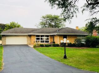 6N361 Lloyd Ave, Itasca, IL 60143