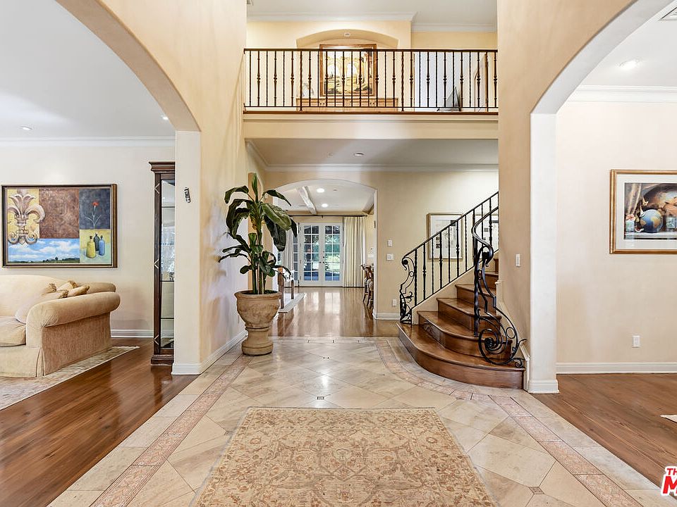 1st image of 3843 Rock Hampton Dr