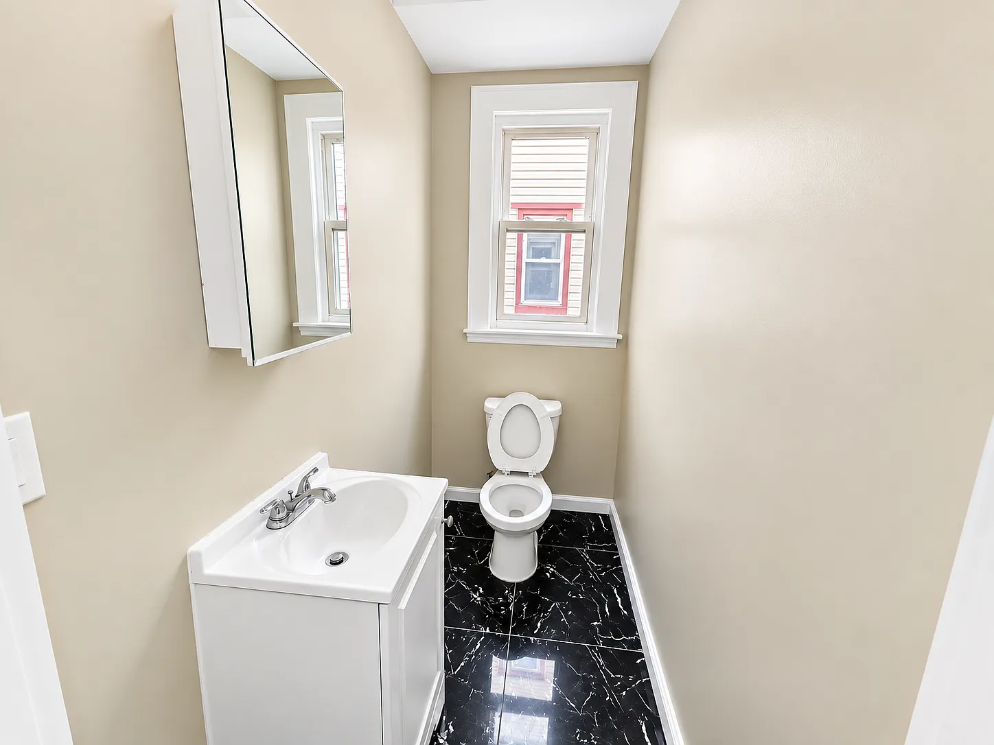 4 bed, 1.5 bath, 1350 sqft, $2,195 — Photo 4