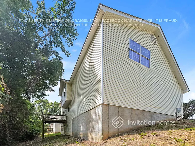 559 Michael Cir — Photo 17