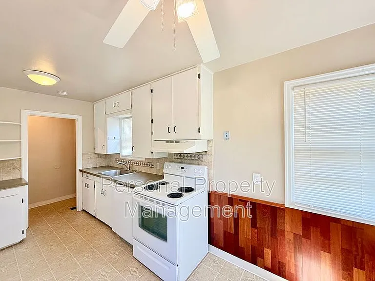 506 W 39th St — Photo 6