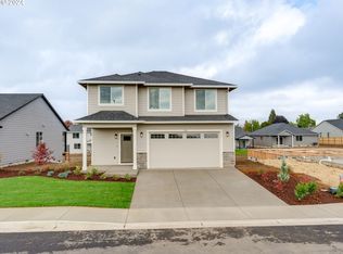 520 E 4th St, Yamhill, OR