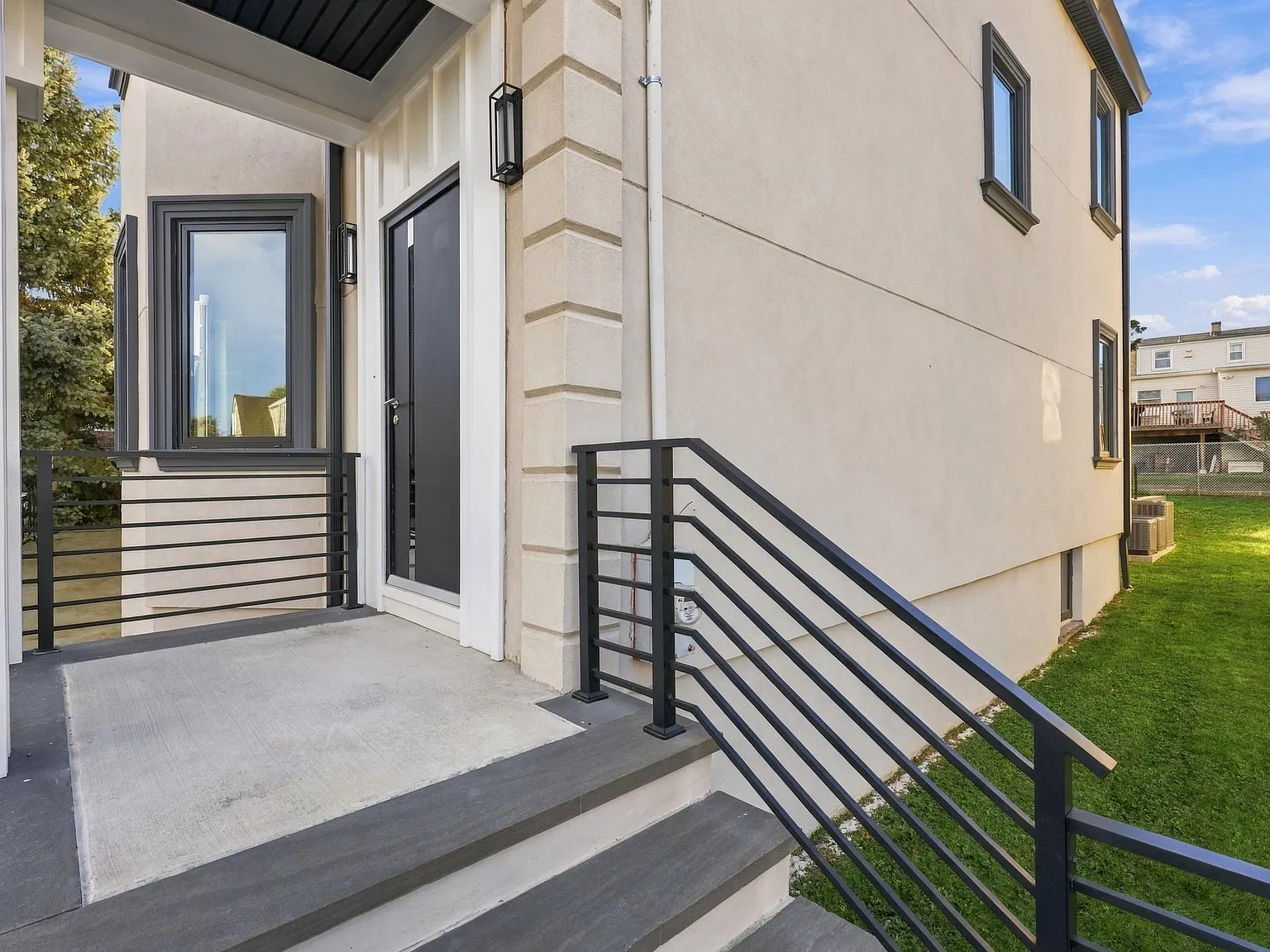 8 bed, 5.0 bath, $6,500 — Photo 4