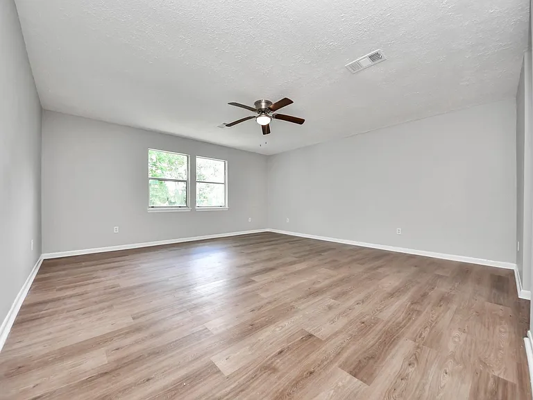 3603 Crosby Cedar Bayou Rd — Photo 32