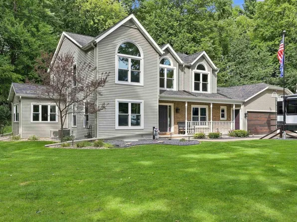 E2038 KENWOOD DRIVE, Iola, WI 54945