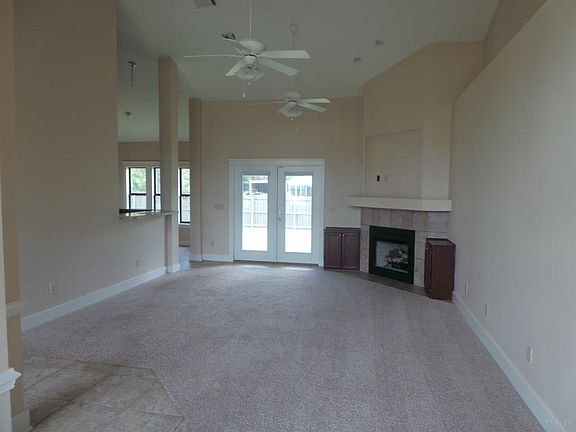 4th image of 6167 Chester Dr