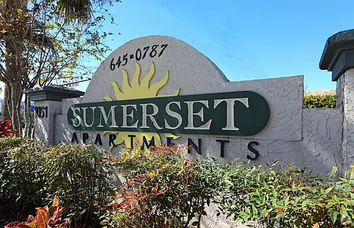 Sumerset Apartments Photo 1