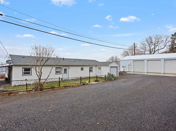 2325 E 9th St, The Dalles, OR 97058