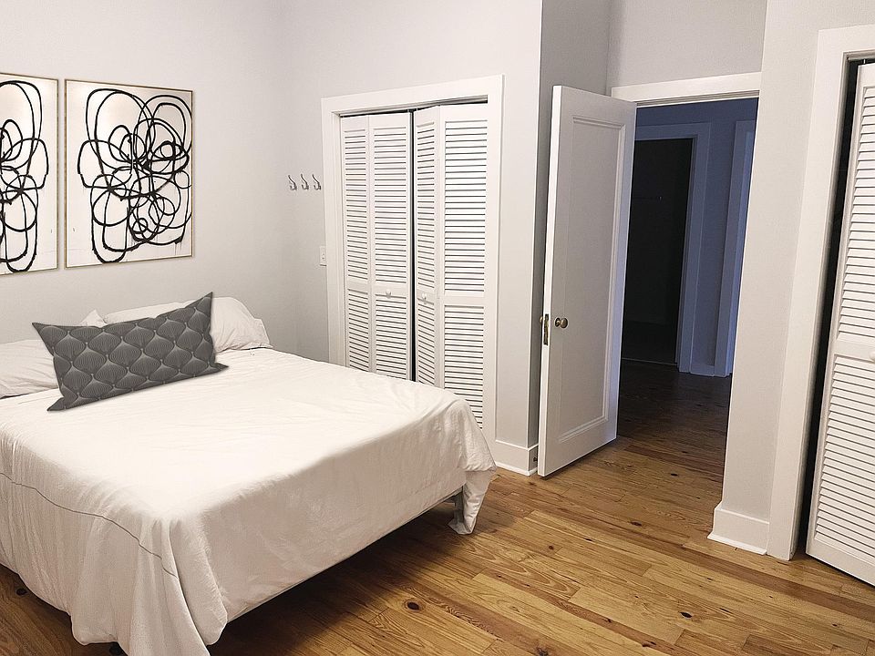 Bedroom with ensuite full bath