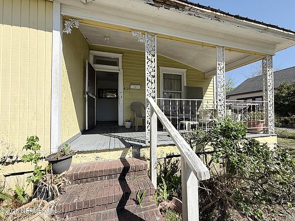 3rd image of 4115 SPIRES Avenue