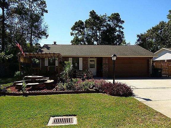 2nd image of 9738 Bayou Woods Dr