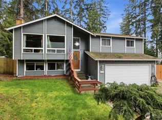 983 NE Melia Lane, Bremerton, WA 98311