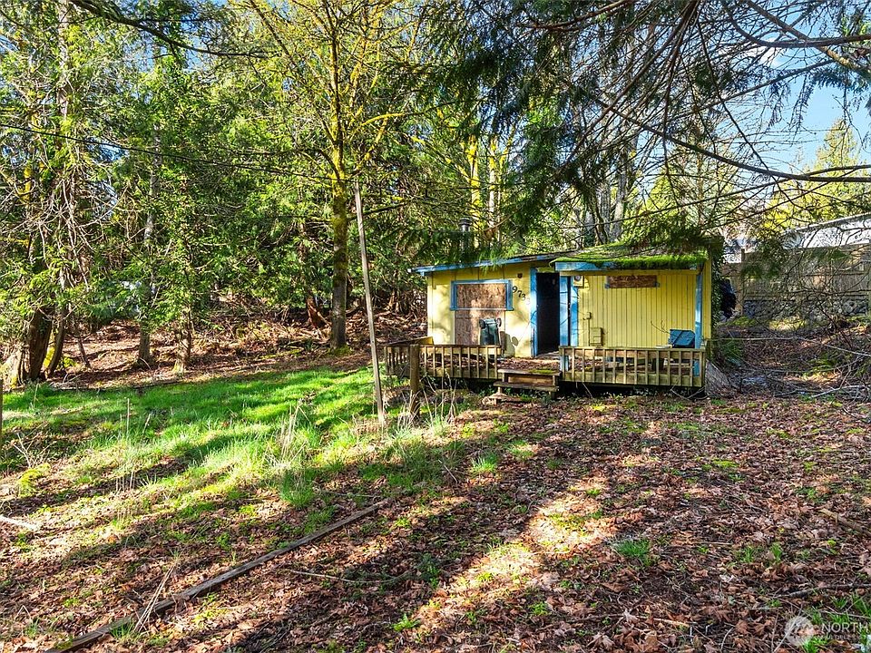 1st image of 9733 Lookout Drive NW