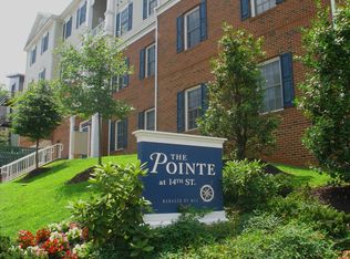 225 14th St NW APT 302, Charlottesville, VA 22903