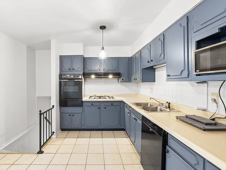 9845 Pebblestone Dr — Photo 8
