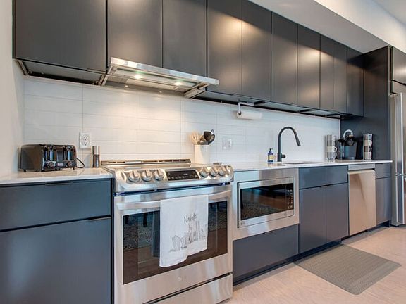 3rd image of 700 1st Ave N