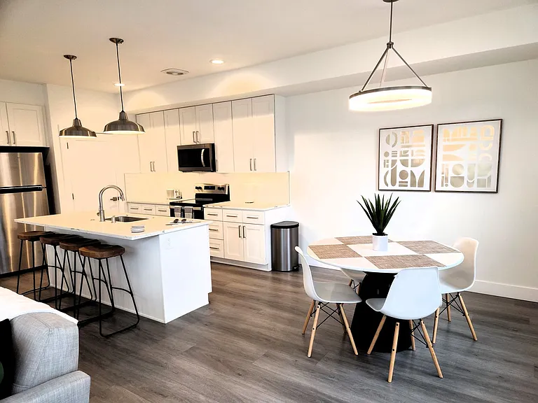 4328 E Longfellow Ave — Photo 32