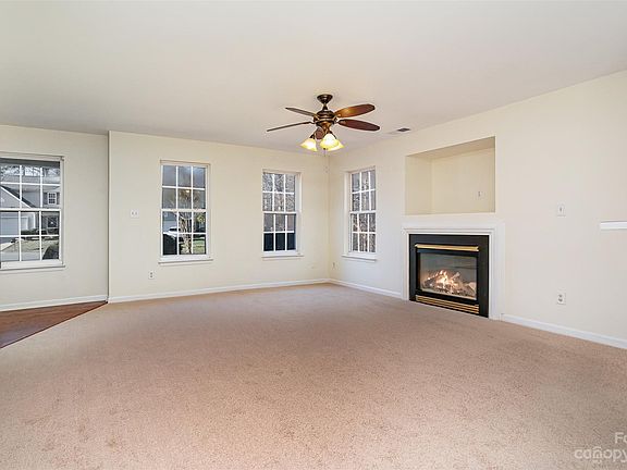 4th image of 6040 Briggs Dr
