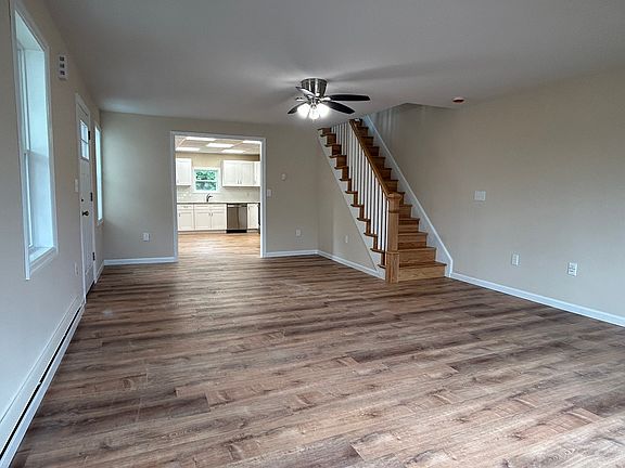 5th image of 530 Chestnut St