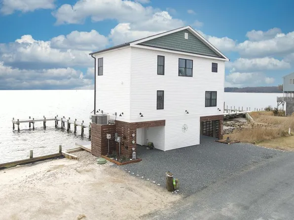 37374 Bayside Dr, Greenbackville, VA 23356