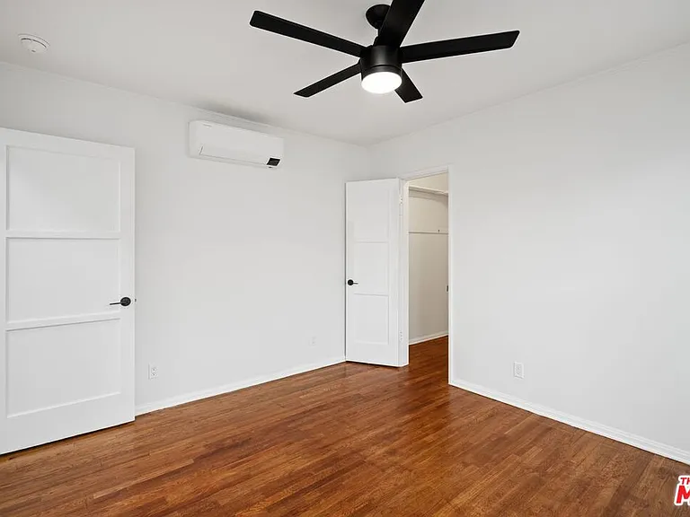 1645 Selby Ave — Photo 12