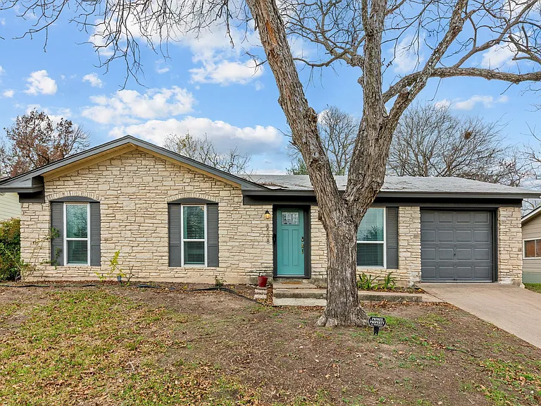 8508 Bradford Dr — Photo 1