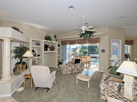 3rd image of 1037 SE 20th Ave
