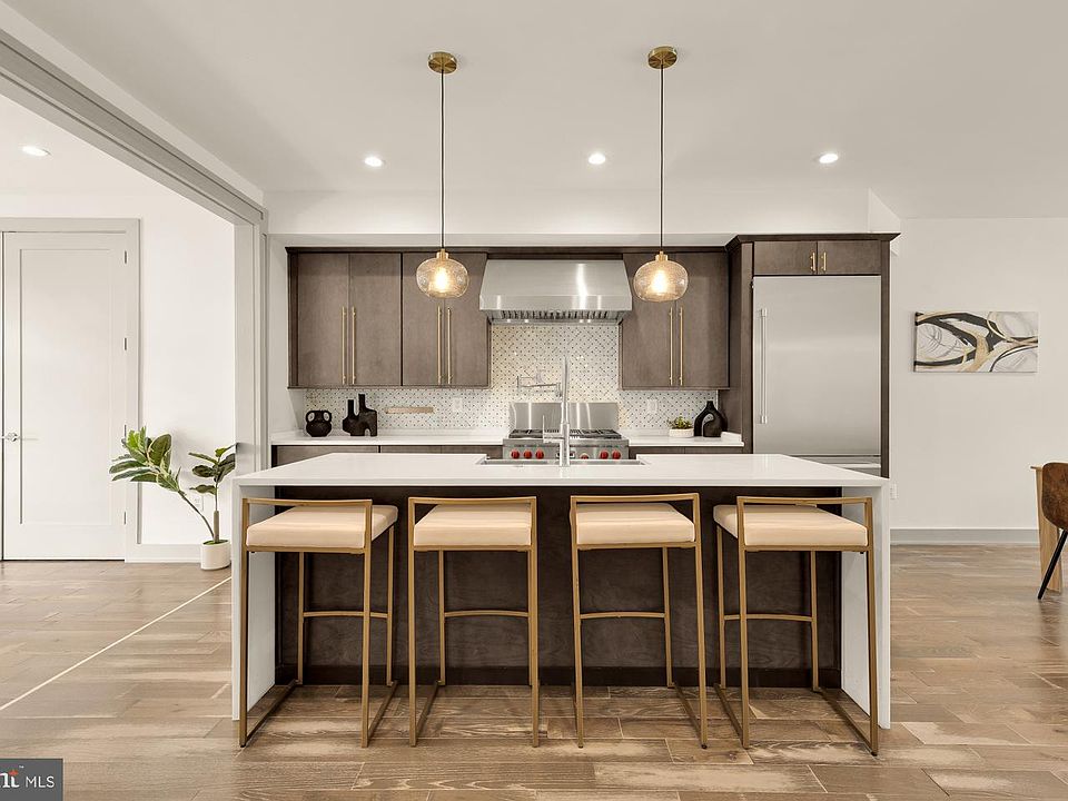 1st image of 641 M St NE #1