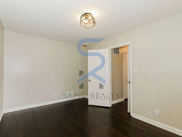 639 Skipper Dr NW — Photo 10