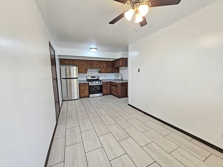 2 Paxos Dr #1W — Photo 8