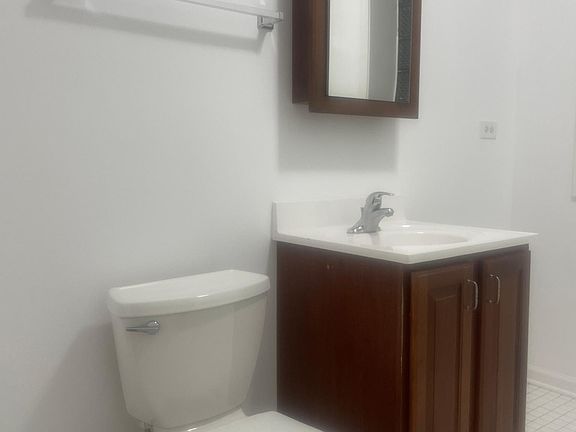 5th image of 4443 N Spaulding Ave Unit 2