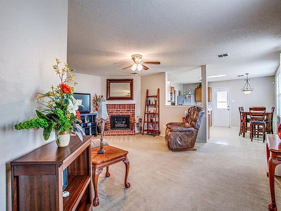 3rd image of 2629 Teal Cove Ln