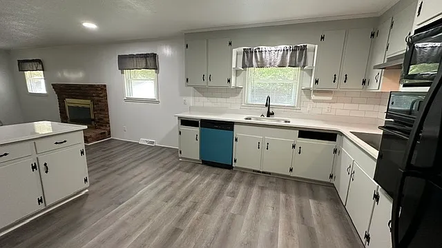 9519 Walkers Ferry Rd — Photo 12