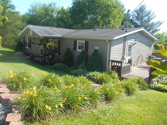 1st image of 223 Fairview St