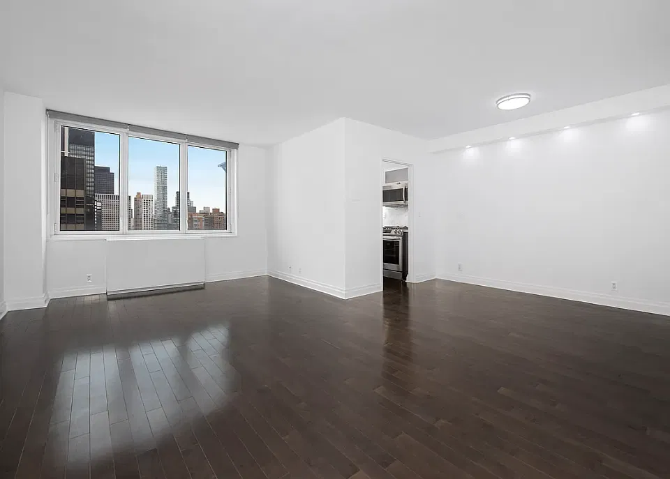 212 E 47th St #31B