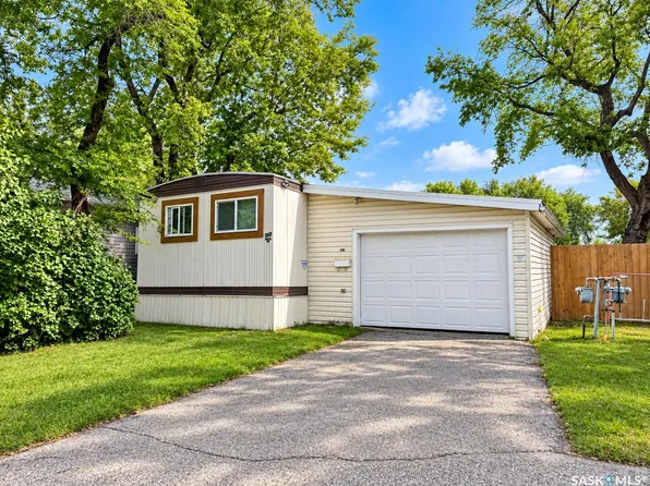 1524 Rayner Avenue #216, Saskatoon, SK S7N 1Y1