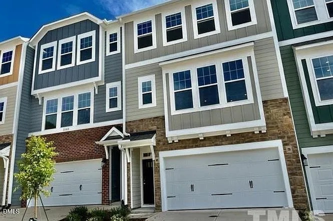 1038 Manorhaven Dr — Photo 23