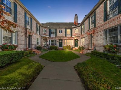 45 Cranford Ln, Grosse Pointe, MI, 48230
